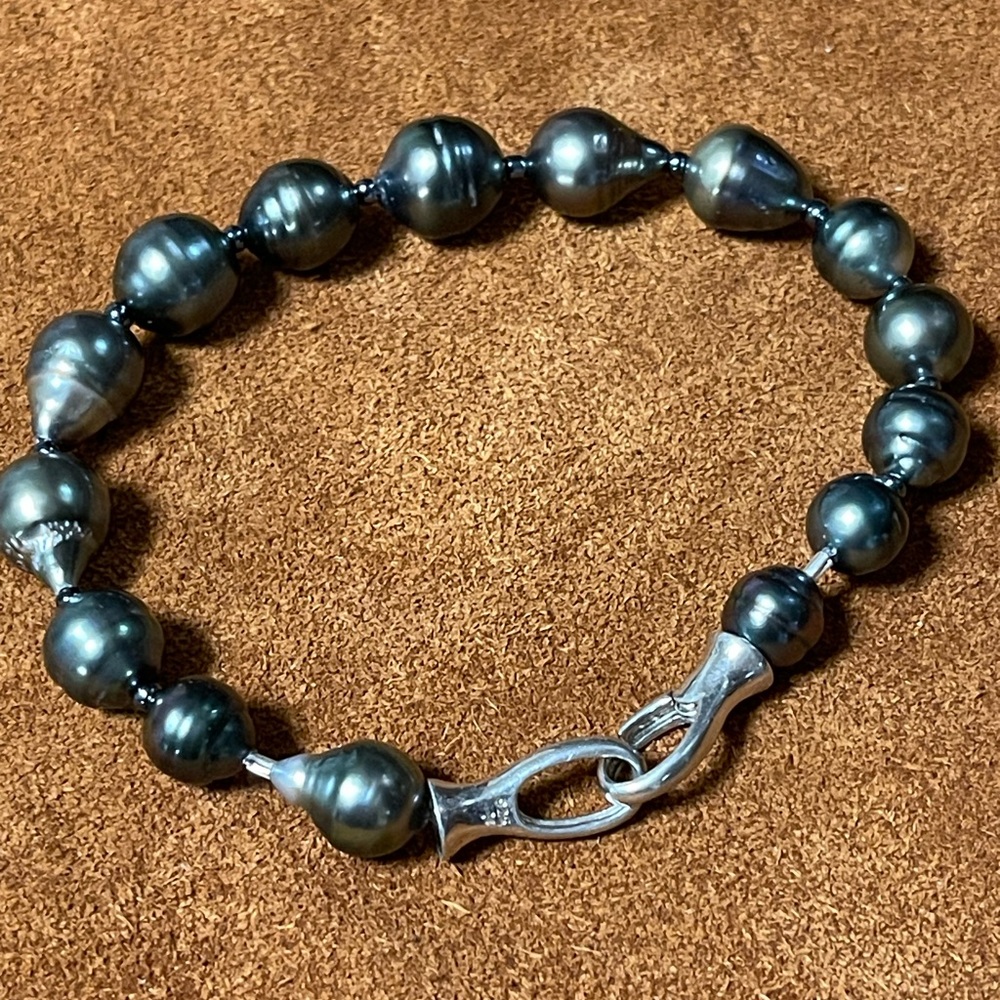 Tahitian Saltwater Natural Black Pearl Bracelet